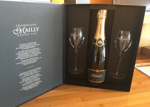 coffret champagne packaging sur mesure flutes et bouteille