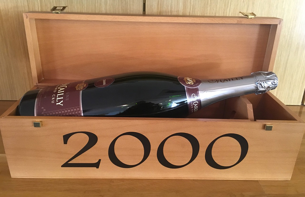 Packaging sur mesure coffret en bois Champagne Mailly